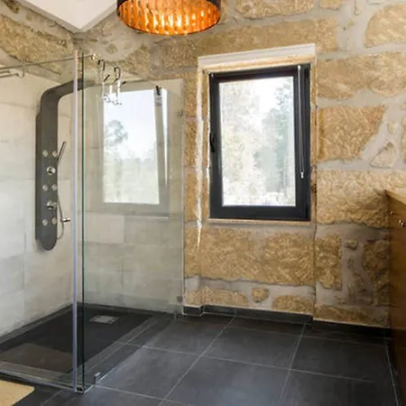 Ferienhaus Grosses Renoviertes In *