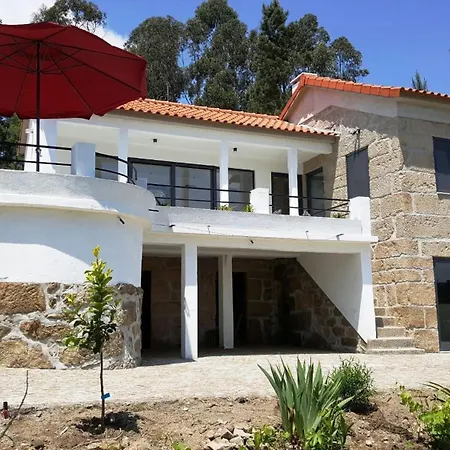 Ferienhaus Grosses Renoviertes In